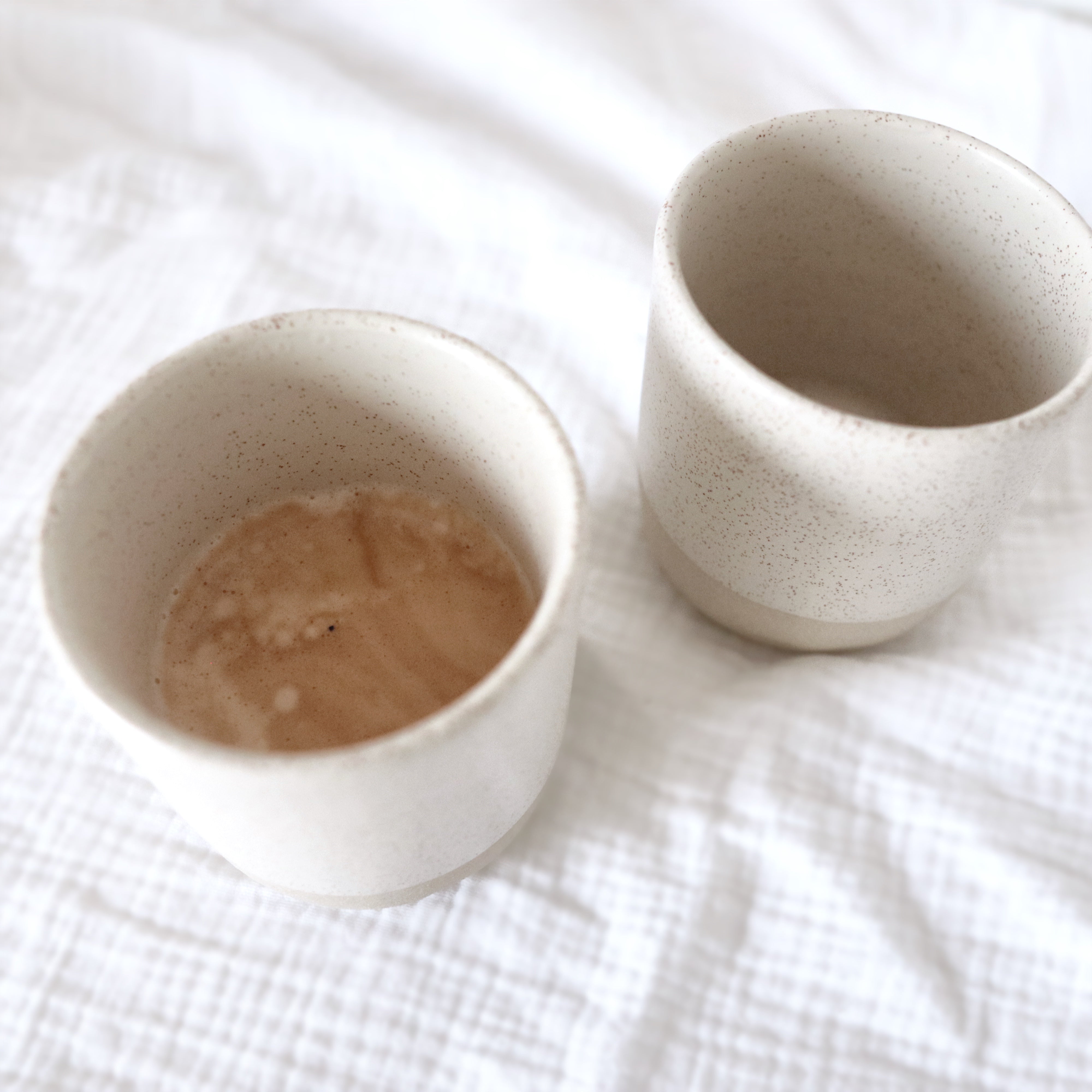 Becher “creme“