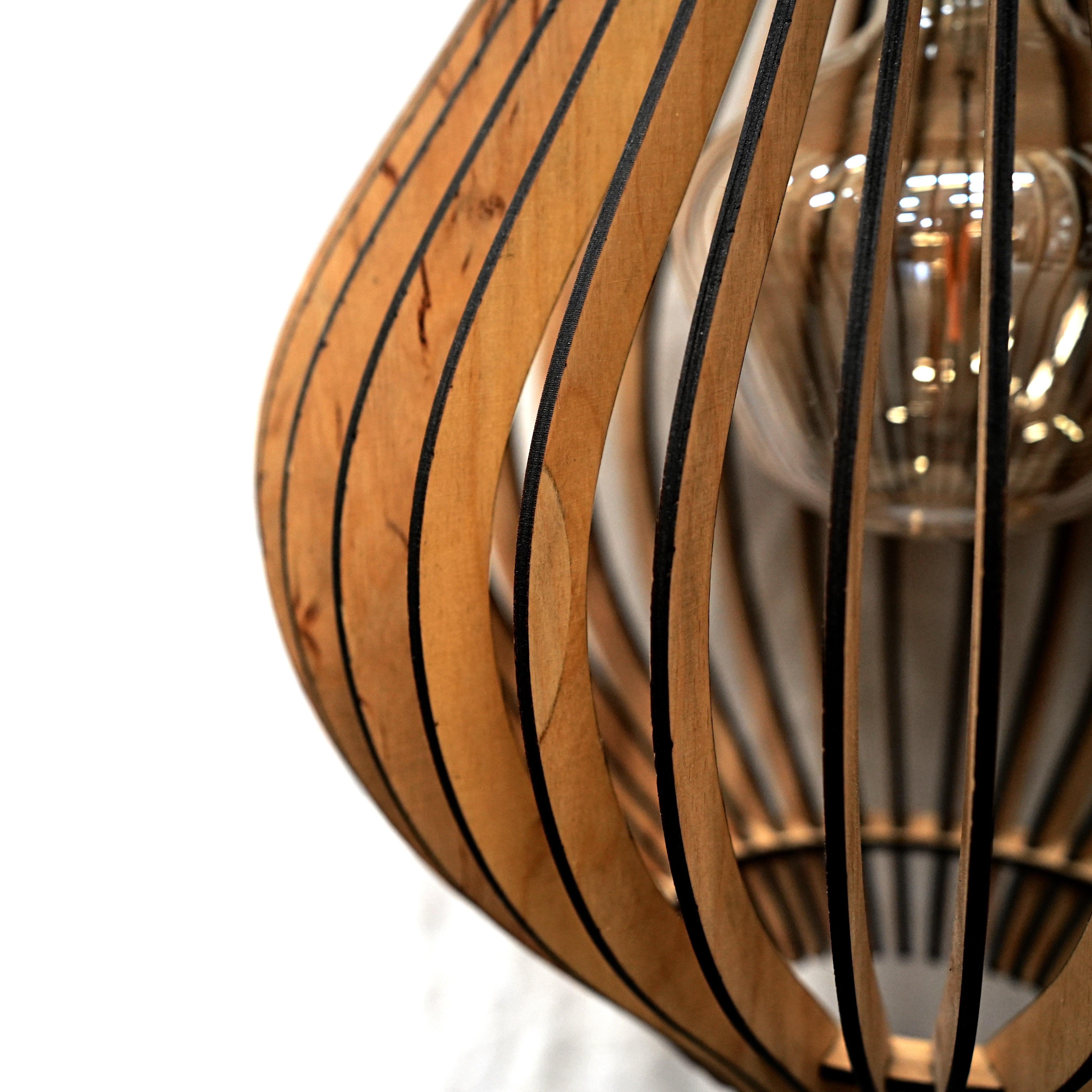 Designer Holzlampe Birne