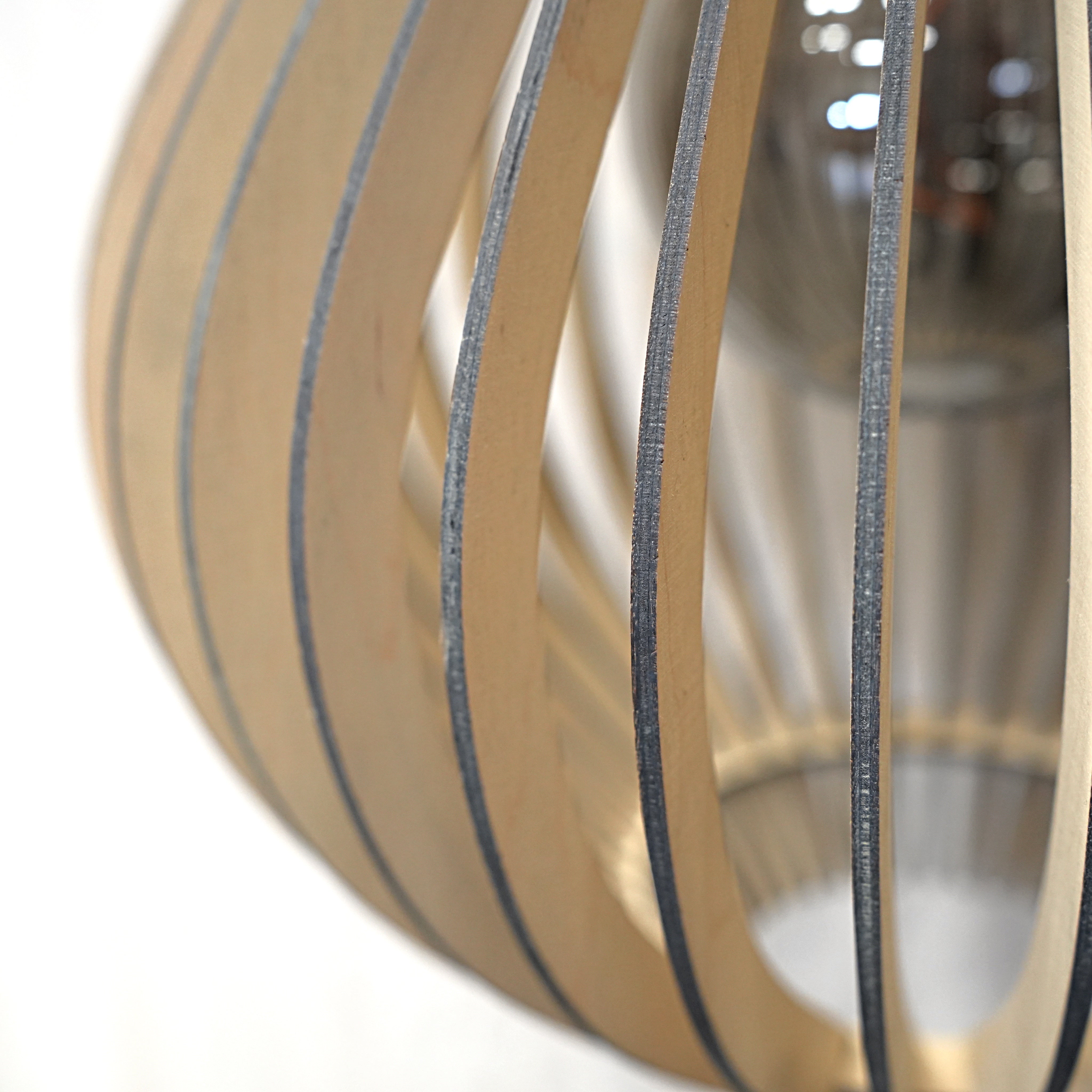 Designer Holzlampe Birne