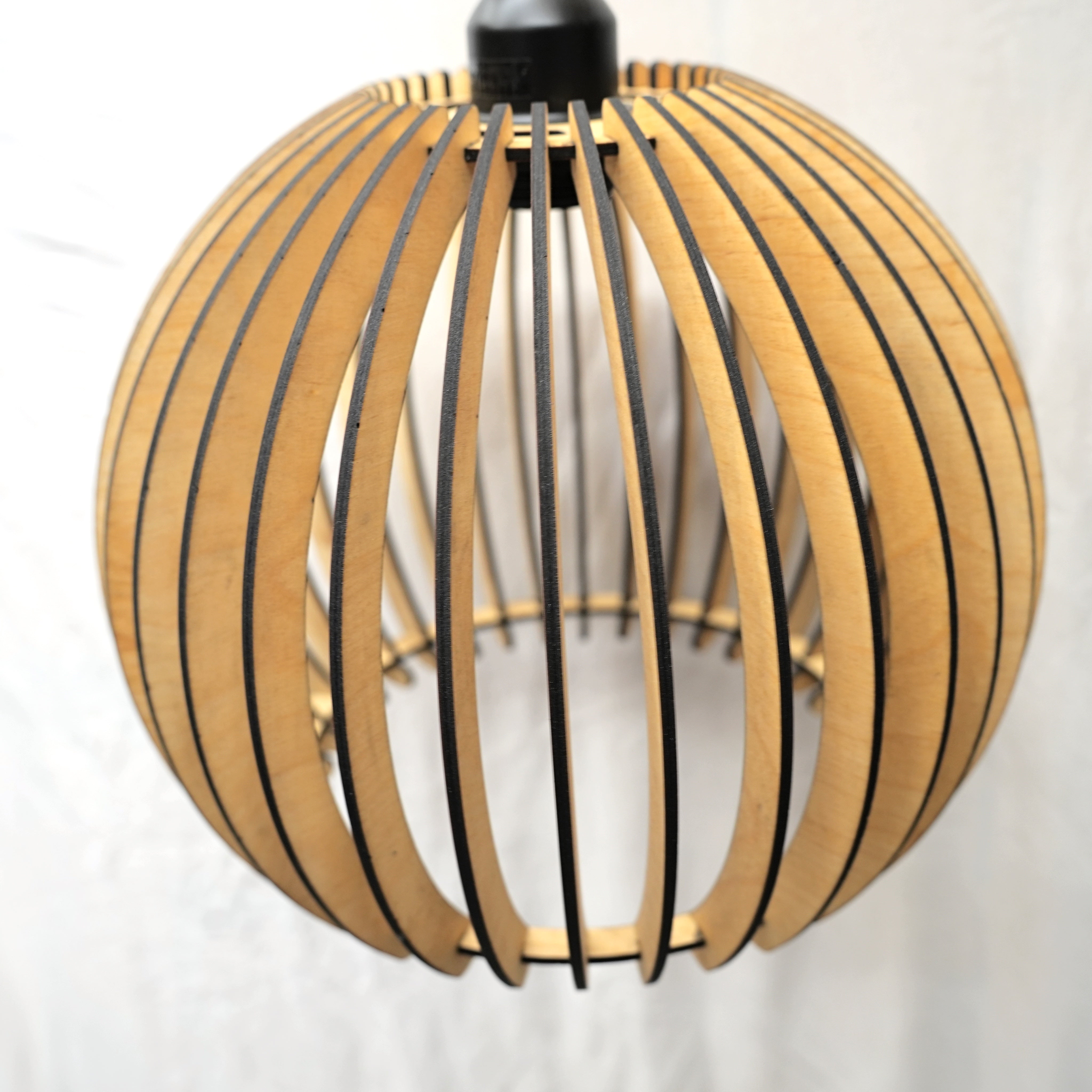 Designer Holzlampe Rund